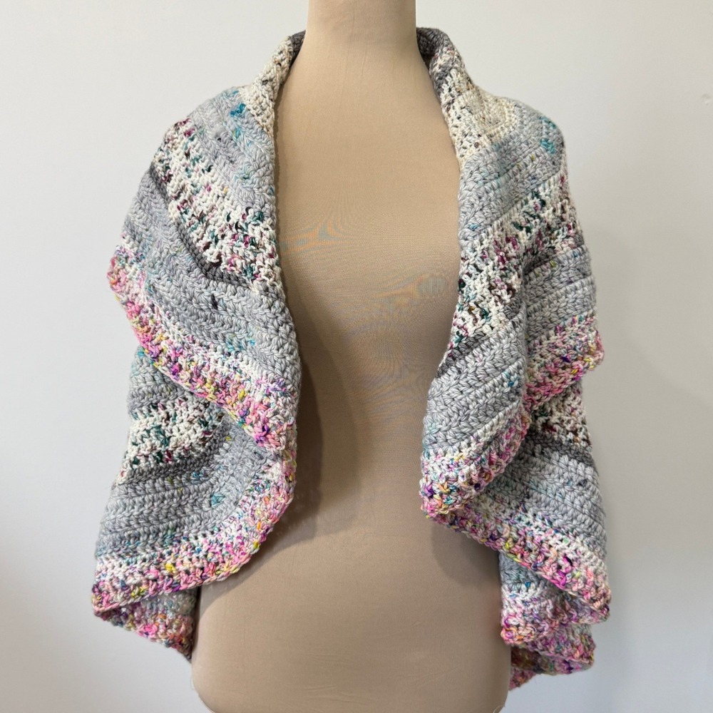 Handmade Crochet Circle Shawl Cape Cardigan Wool Blend Medium Gray‎ Boho Cottage
